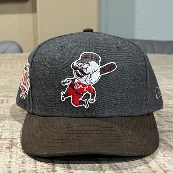 Cincinnati Reds New Era 59Fifty Wool Heather Grey Hat - Picture 2 of 9